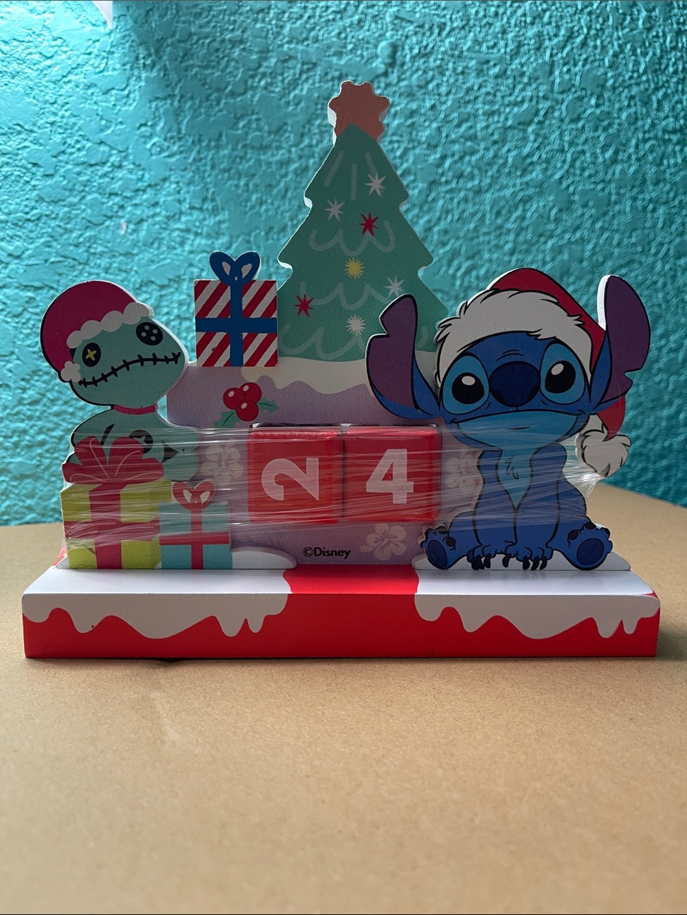 Stitch & Scrump Holiday Countdown Decor